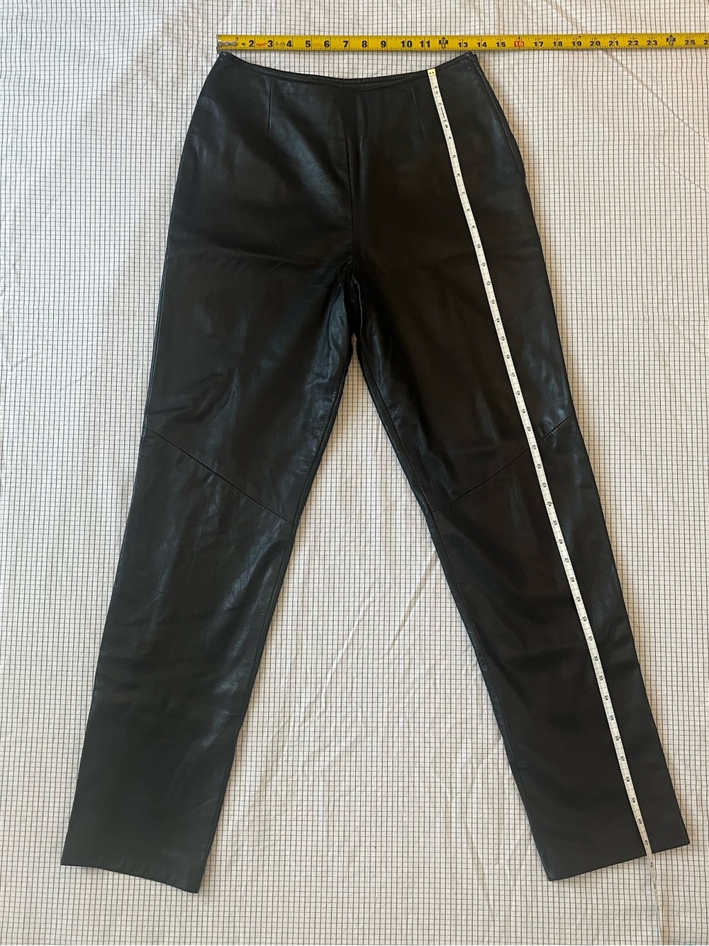 Danier Leather Women’s Straight Leg Leather Pants CAN size 6 US 8